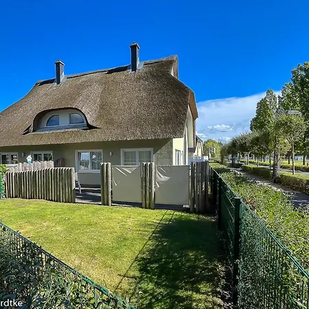 Holiday home Seemoewe Zingst